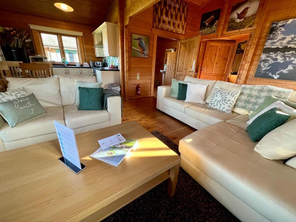 Reeds Lodge, Lake Pochard South Cerney Exterior foto